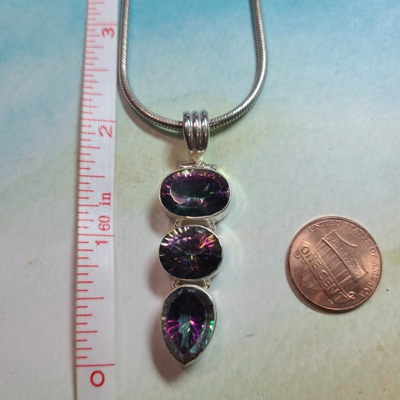 Mystic Topaz pendant with 2mm snake chain - Picture 4 of 4